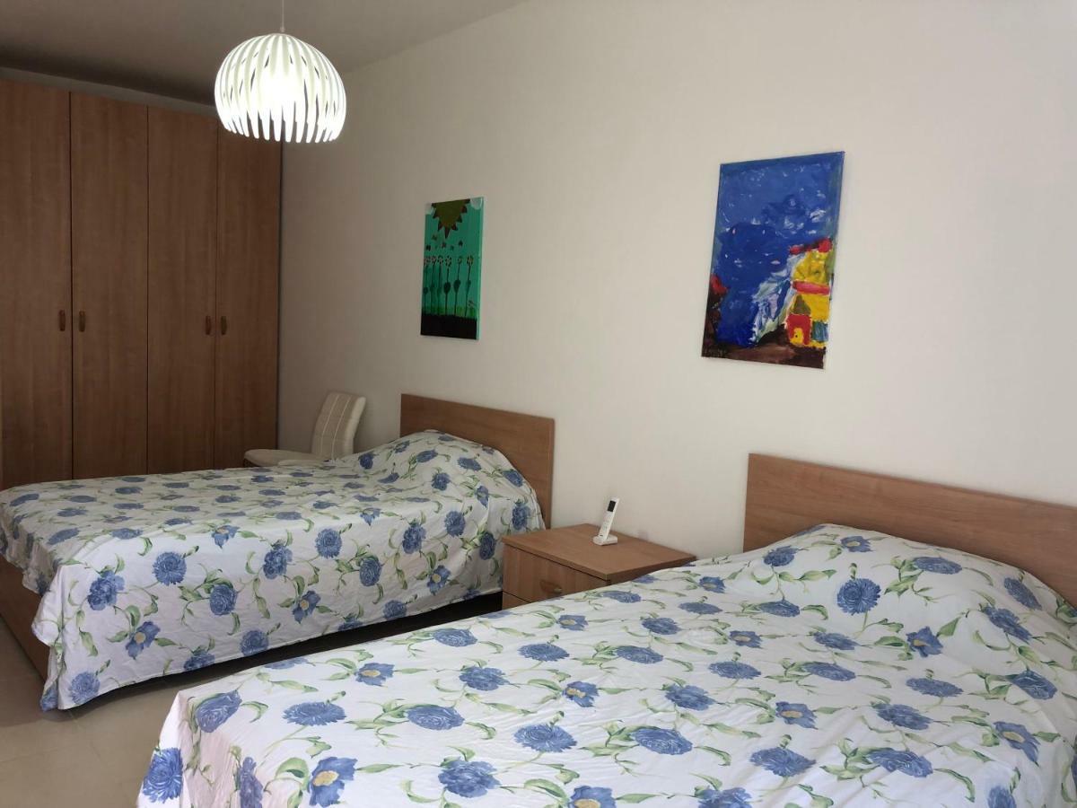 Modern Apartment With Sea View เมลลิฮา ภายนอก รูปภาพ